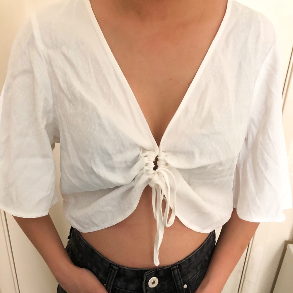 Glassons white scrunched crop top